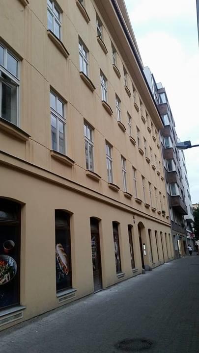 Beautiful Central Apartment Thamova Прага Екстериор снимка